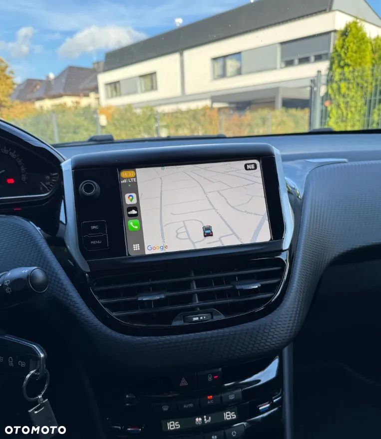 Peugeot 208 1.2 PureTech Allure S&S - 21