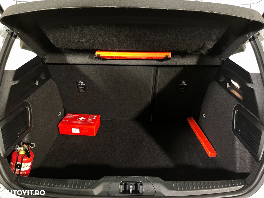 Ford Focus 1.5 EcoBlue Connected - 11