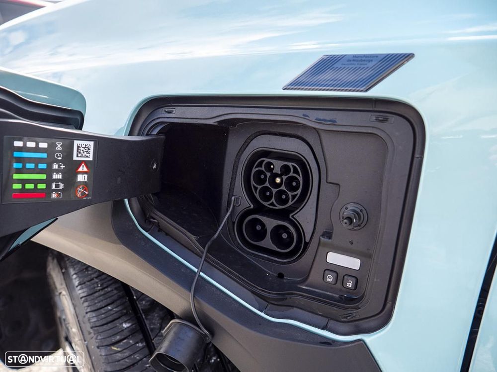 Renault 4 E-Tech 52 kWh Iconic Autonomia Conforto - 9