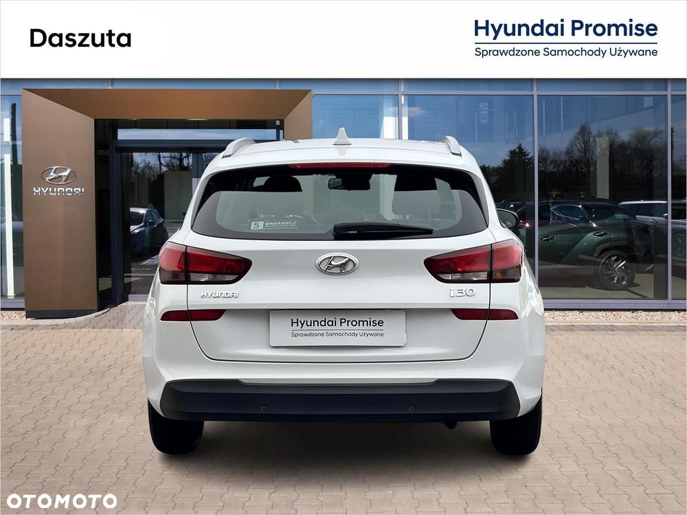 Hyundai i30 1.5 T-GDI 48V Classic + - 4