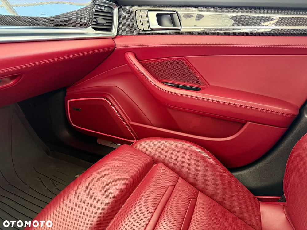 Porsche Panamera - 28