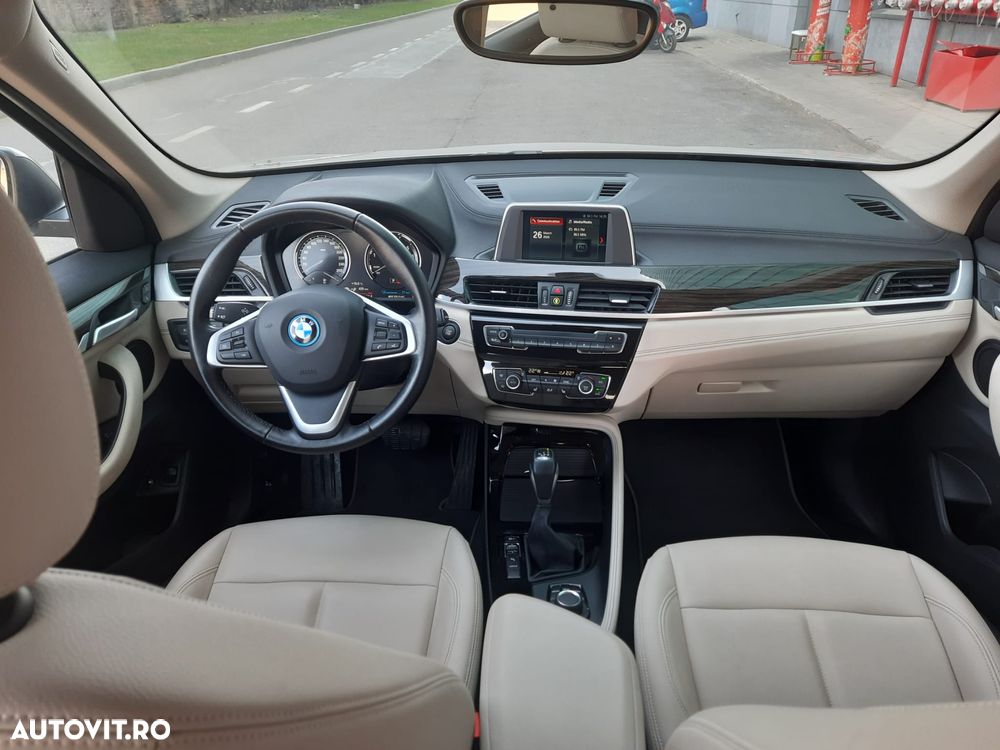 BMW X1 xDrive25e xLine - 14