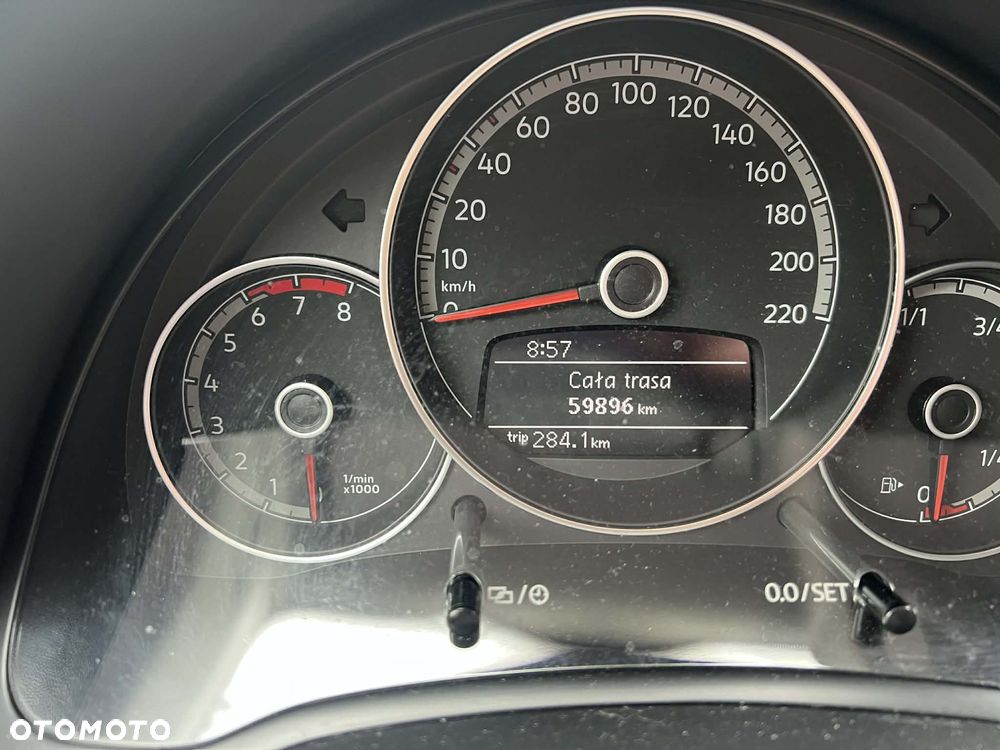 Volkswagen up! 1.0 Black Style - 11
