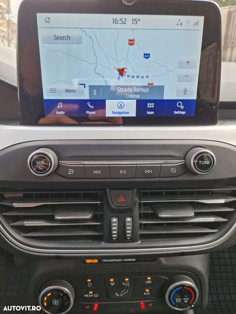 Ford Focus 1.0 EcoBoost Trend - 8