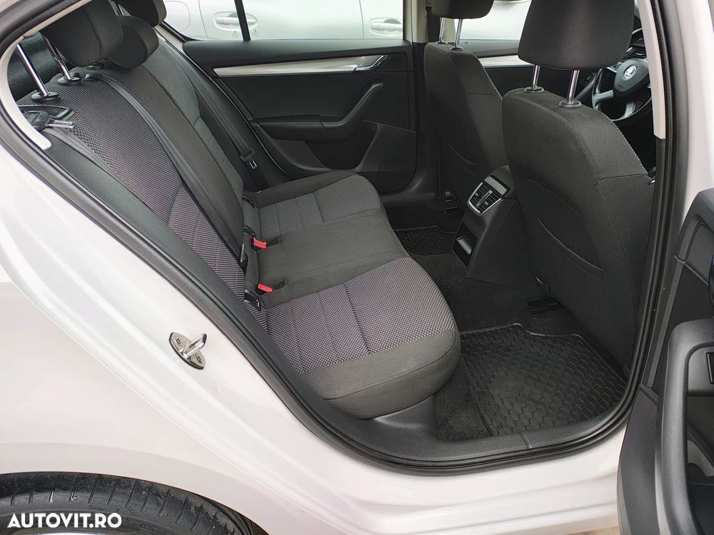 Skoda Octavia 1.6 TDI Green tec Ambition - 16