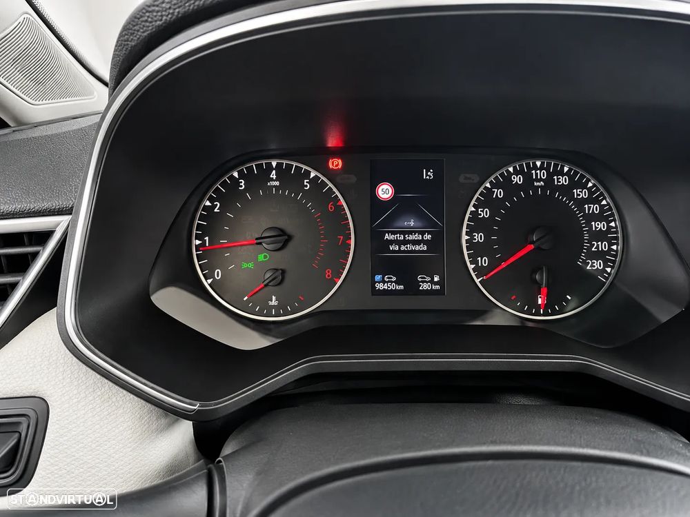 Renault Clio - 10