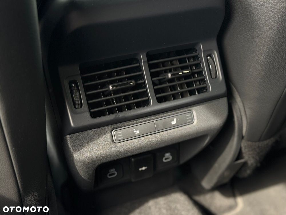 Land Rover Range Rover Evoque - 25