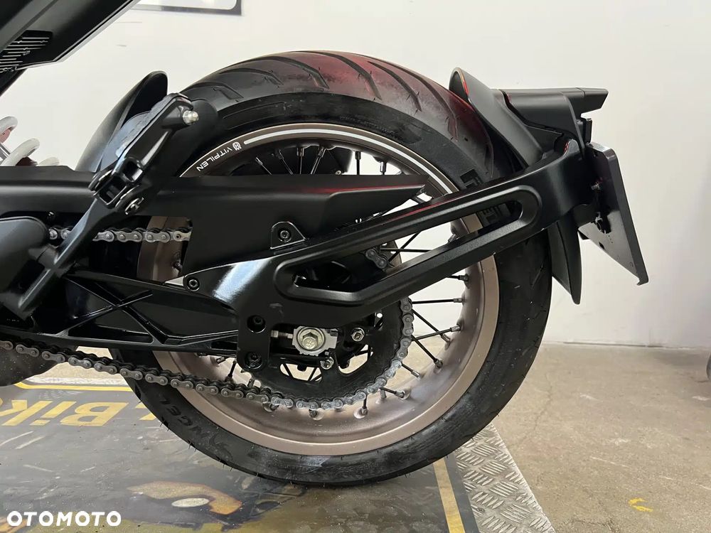 Husqvarna Vitpilen - 23