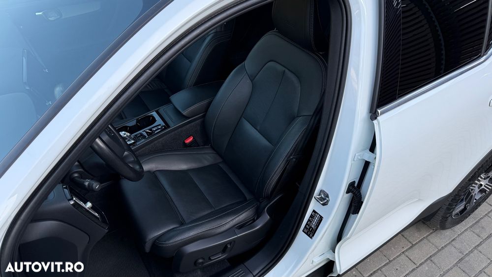 Volvo XC 40 D4 AWD Geartronic Inscription - 21
