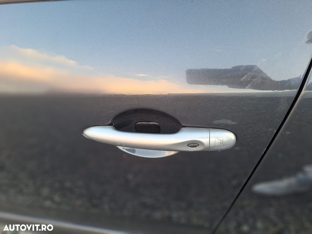 Renault Megane ENERGY dCi 110 Start & Stop Bose Edition - 12