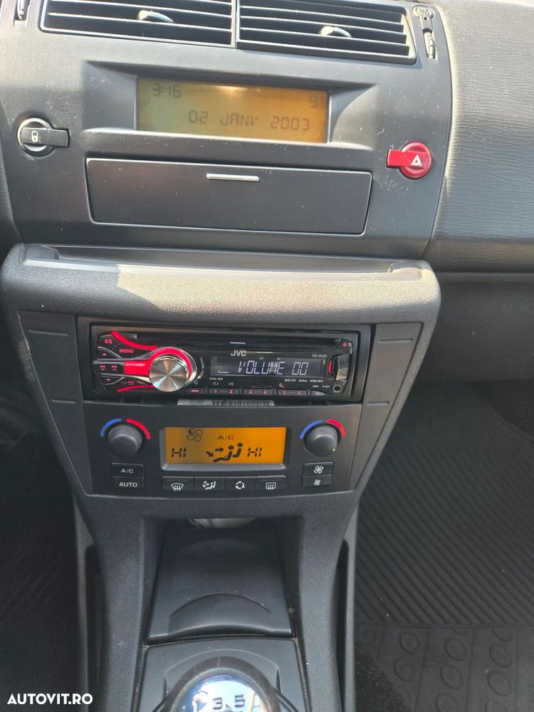 Citroën C4 1.6 HDI 16V SX - 9