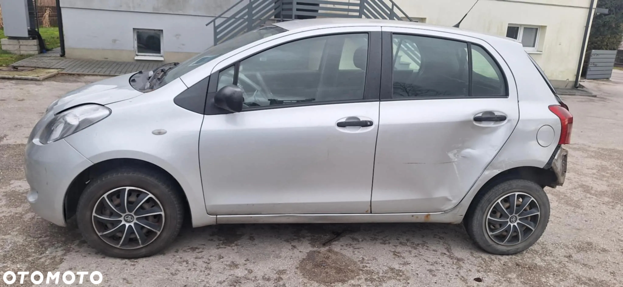 Toyota YARIS II 1E7 błotnik prawy tył - 9