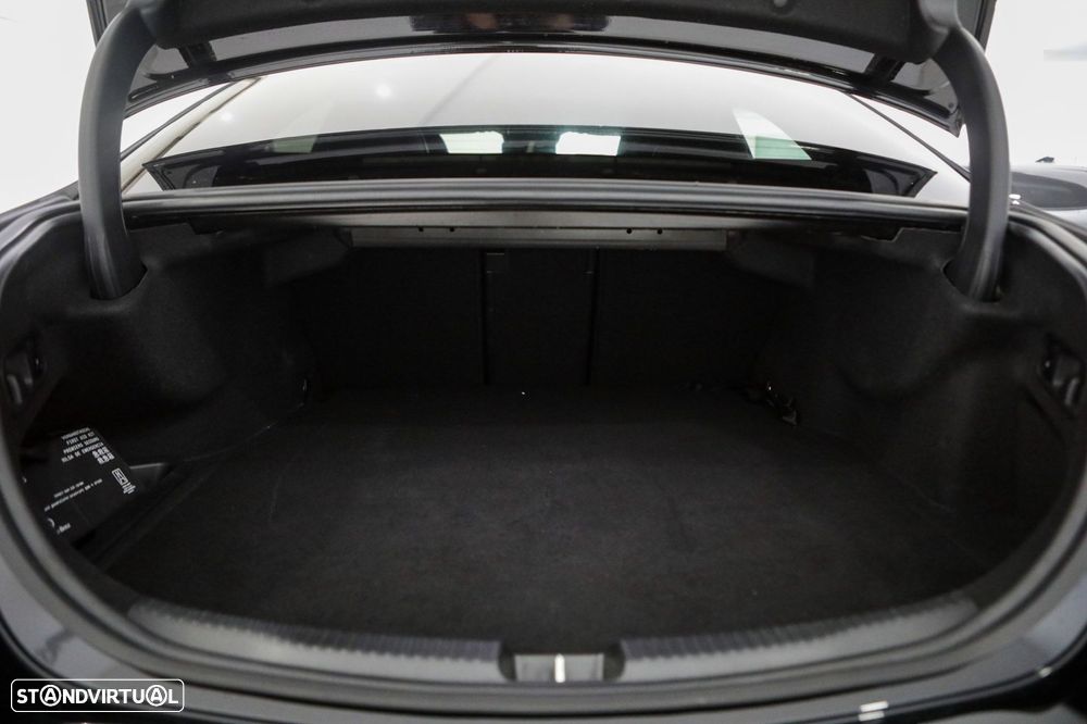 Mercedes-Benz C 300 de AMG Line - 10