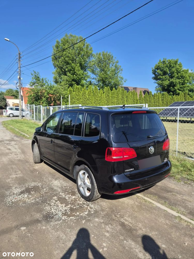 Volkswagen Touran 1.6 TDI DPF Highline - 4