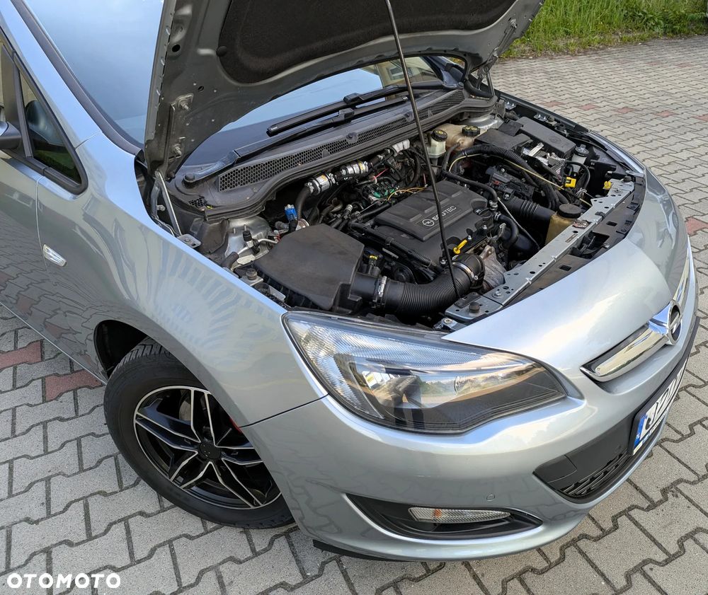 Opel Astra 1.4 T Sport - 30
