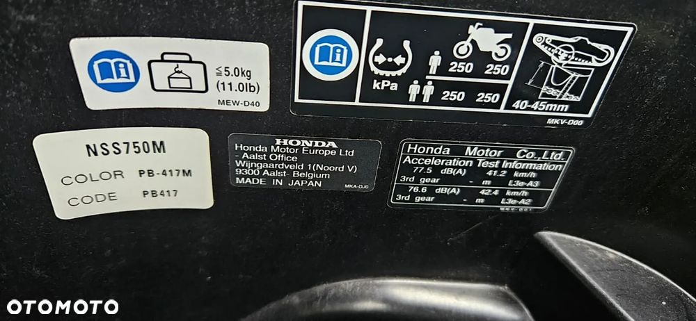 Honda NSS - 12