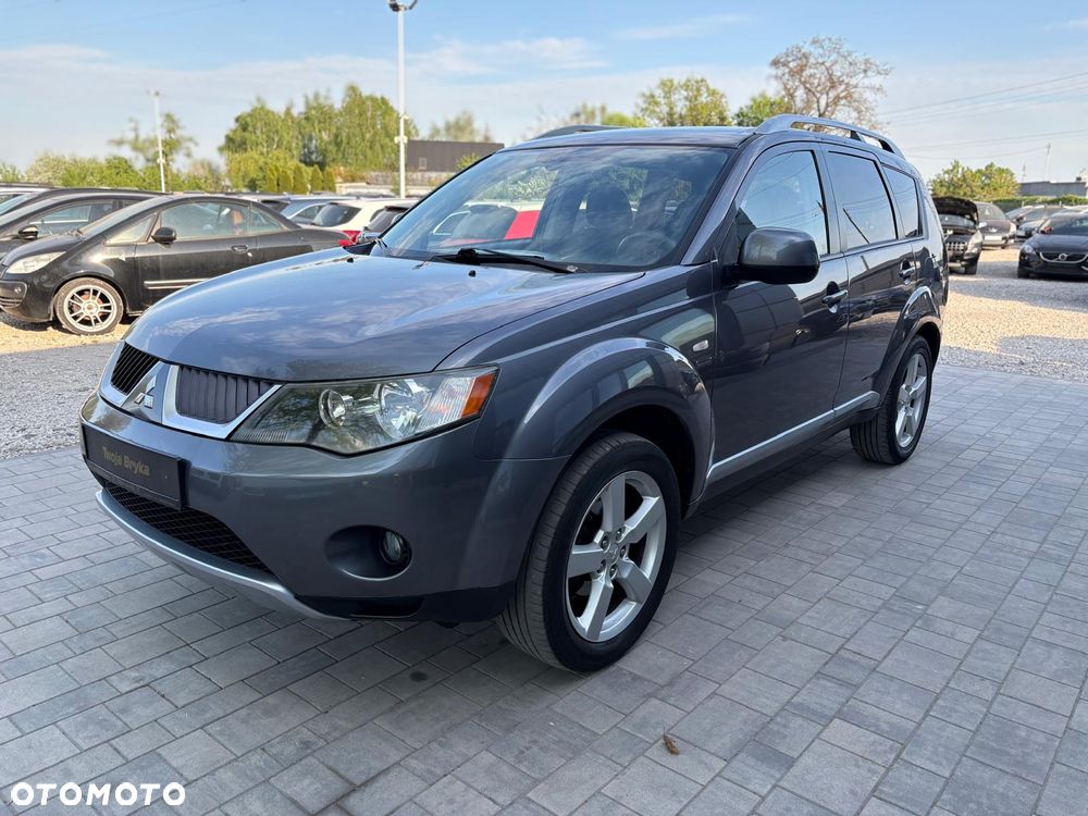 Mitsubishi Outlander - 3