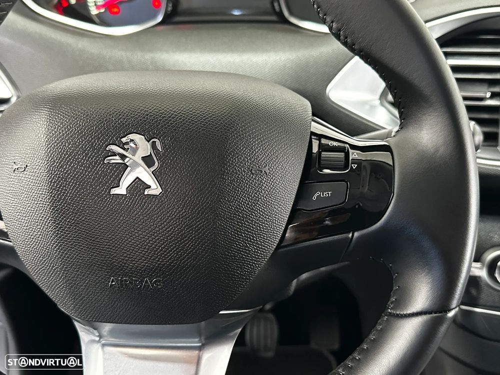 Peugeot 308 SW 1.5 BlueHDi Style - 25