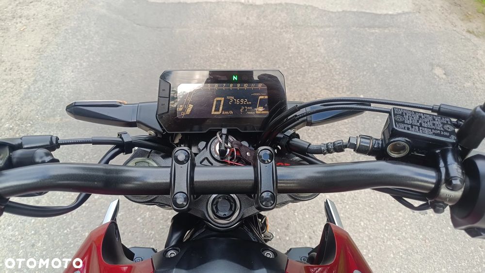 Honda CB - 8