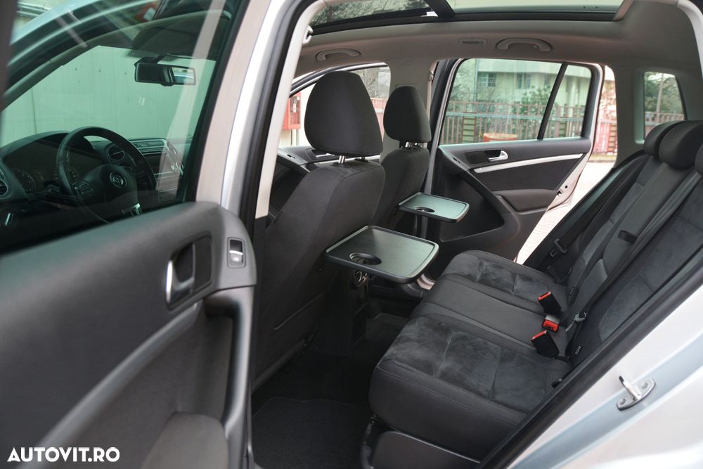 Volkswagen Tiguan 2.0 TDI SCR 4MOTION BlueMotion Technology Sport & Style - 23