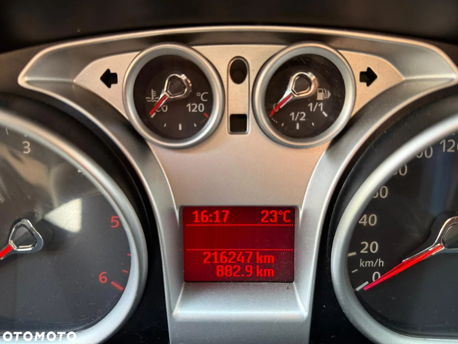 Ford Kuga - 20
