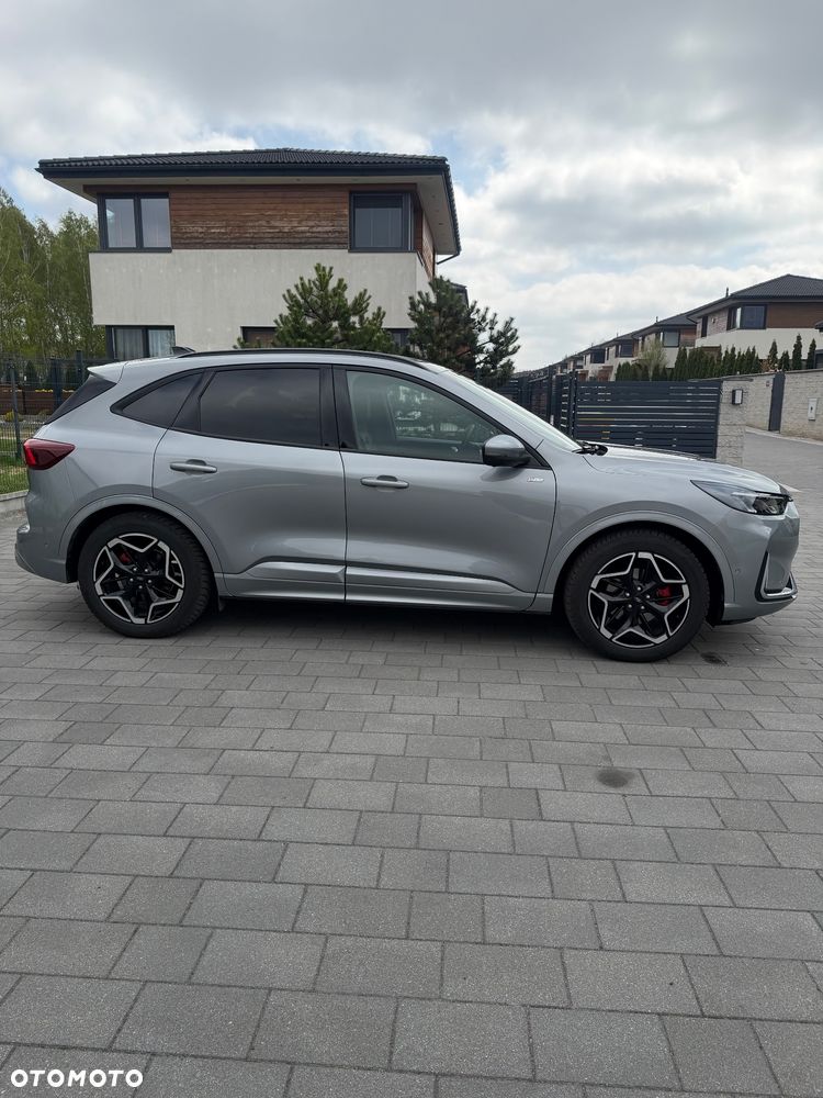 Ford Kuga 2.5 FHEV FWD ST-Line X eCVT - 4