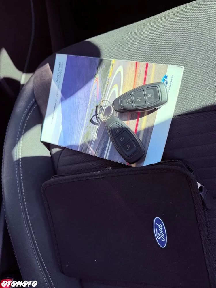 Ford Kuga 2.0 TDCi 4x2 Titanium - 28