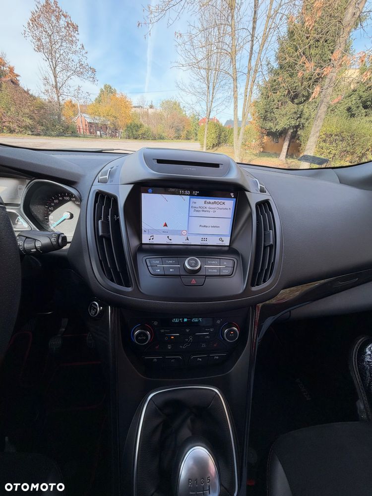 Ford Kuga - 24