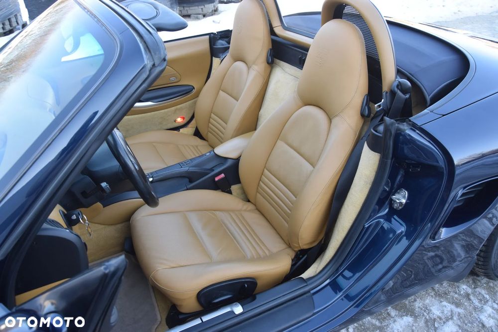 Porsche Boxster - 10