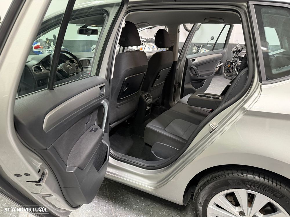 VW Golf Sportsvan 1.6 TDI Confortline BlueMotion - 15