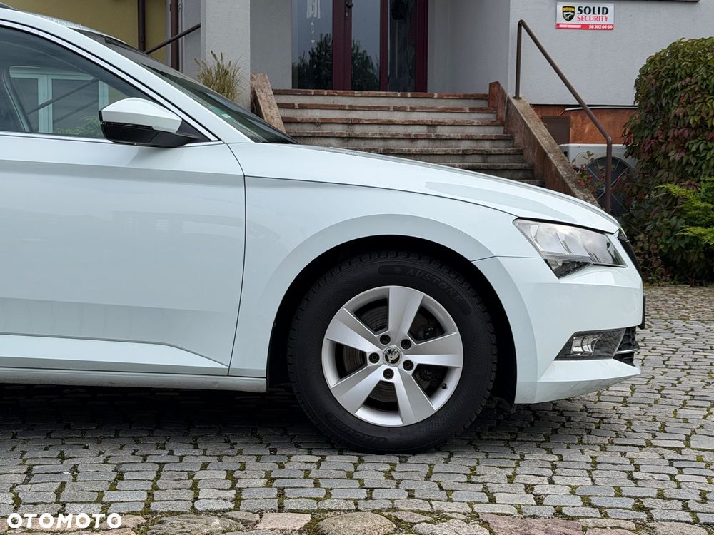 Skoda Superb 1.6 TDI Ambition - 6