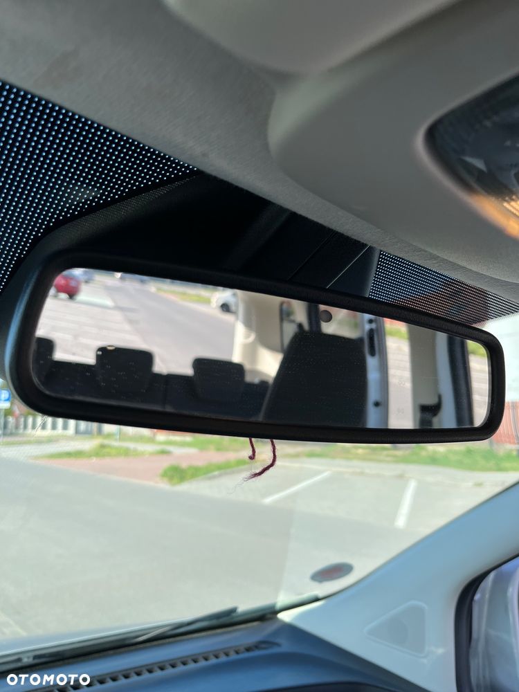 Ford Tourneo Courier 1.0 EcoBoost Titanium - 21