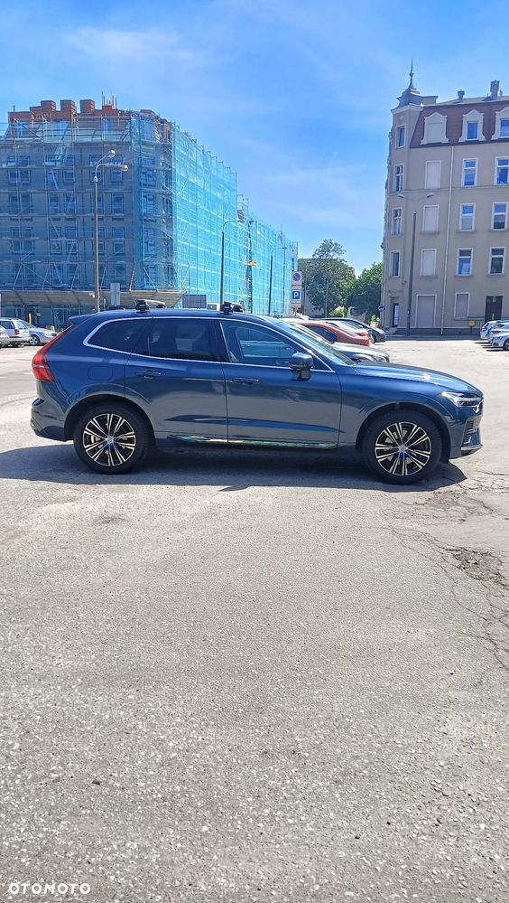 Volvo XC 60 B4 B Essential - 21