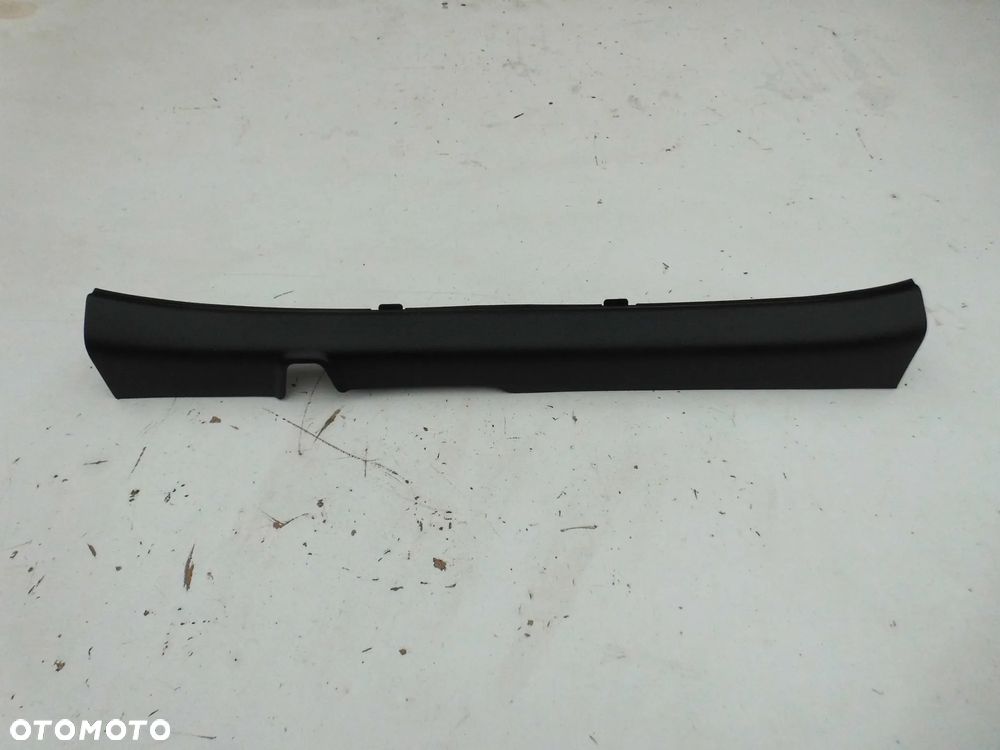 LISTWA OSŁONA NAKŁADKA PROGU HYUNDAI I20 II LIFT 5 DRZWI LEWA PRZEDNIA