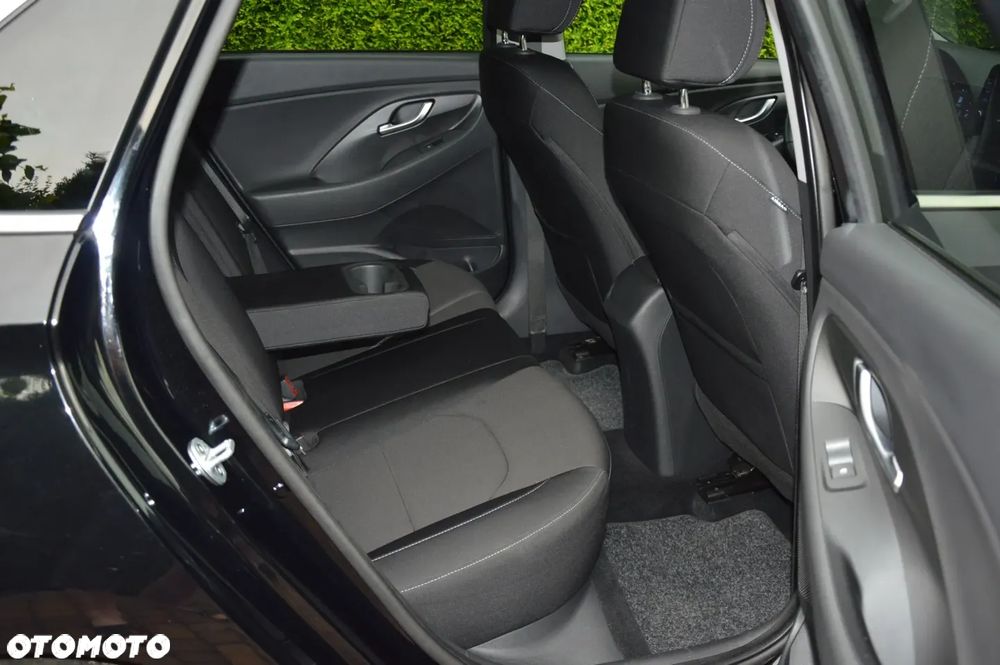 Hyundai i30 1.4 T-GDI Intro Edition - 27