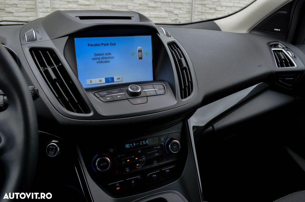 Ford Kuga 1.5 EcoBoost 4x4 Aut. Trend - 31