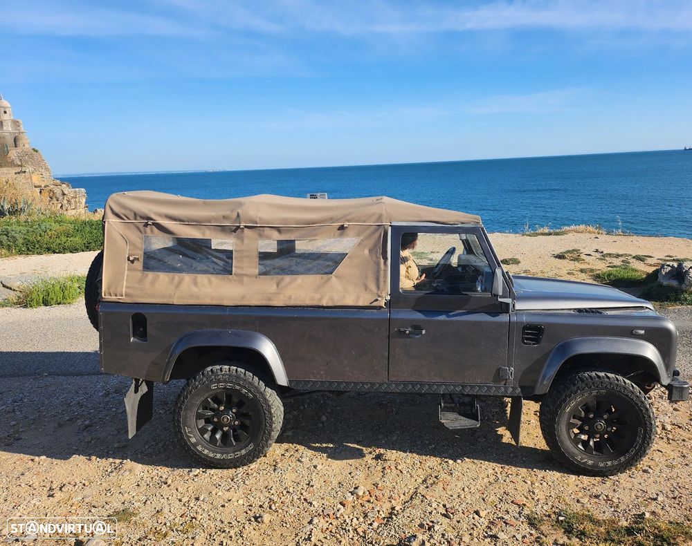 Land Rover Defender 90 2.5 Td5 E - 11