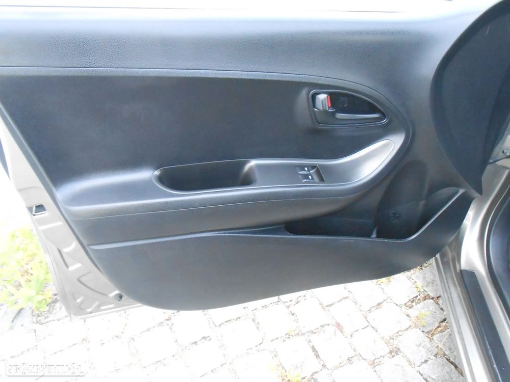 Kia Picanto 1.0 CVVT More GPL - 11