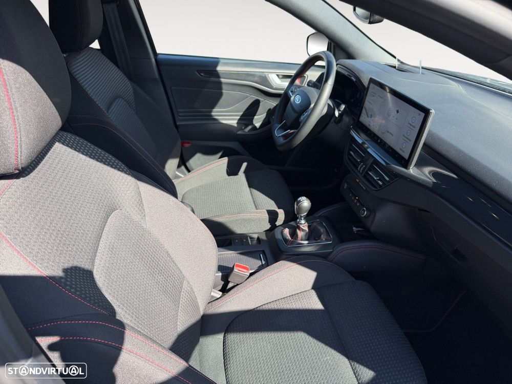 Ford Focus SW 1.0 EcoBoost MHEV ST-Line X - 15