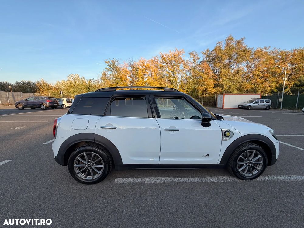 Mini Countryman Cooper S E ALL4 AT - 22