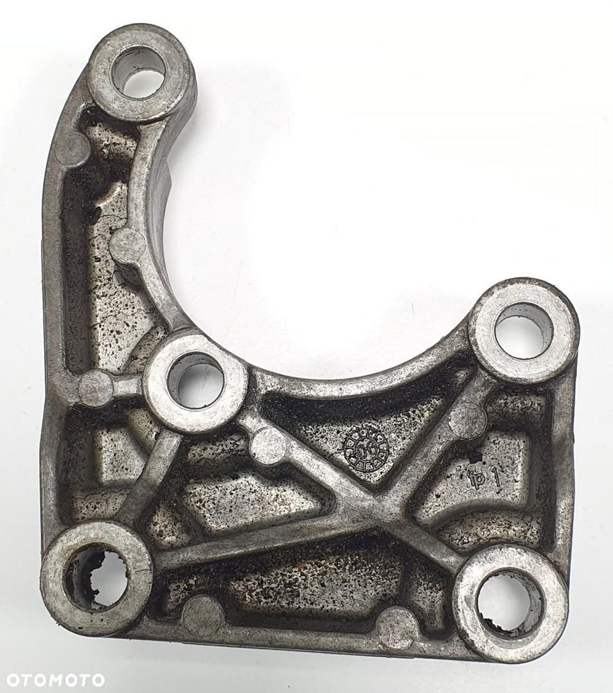UCHWYT POMPY WSPOMAGANIA BMW E60 7523088 - 2