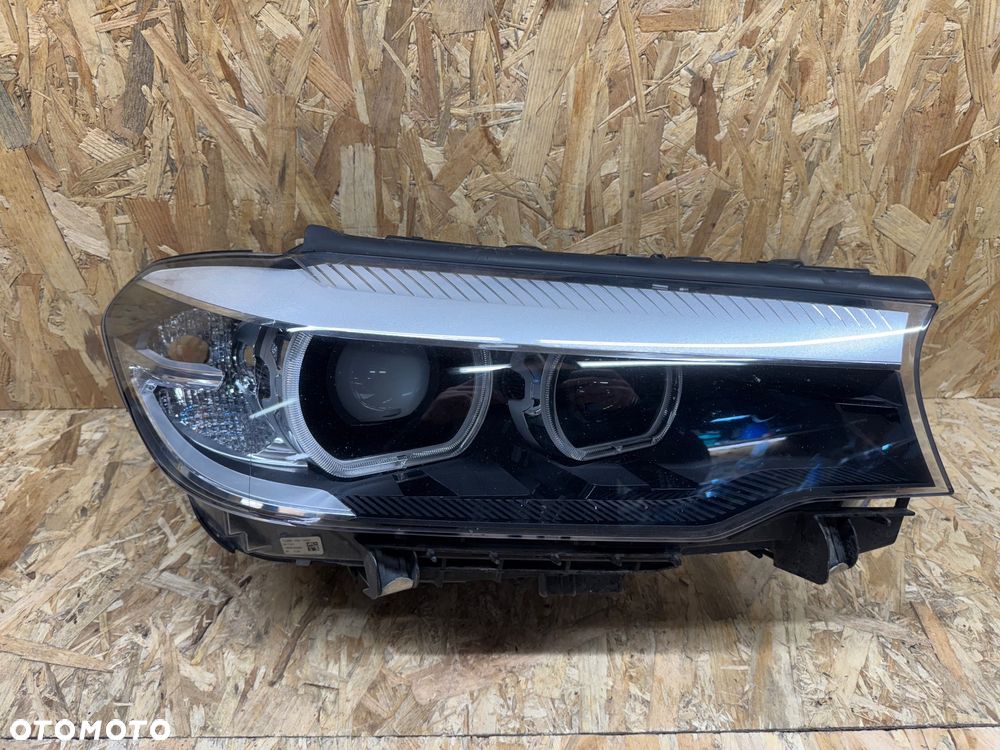 Przednia prawa lampa bmw 5 g30 led - 1