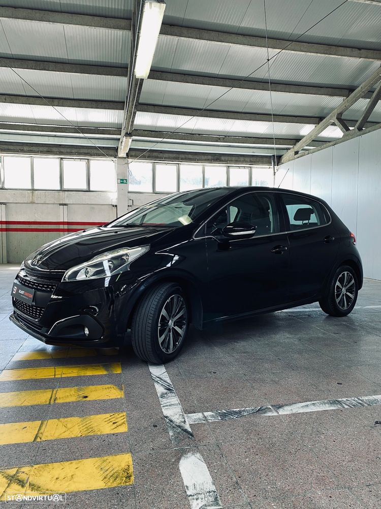 Peugeot 208 PureTech 110 Stop & Start Allure - 4