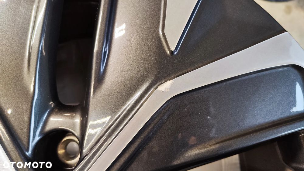 Kia EV6 21- Felga Aluminiowa 19 cali 7,5Jx19H2 ET 54,5 5x114,3 52910-CV110 - 5