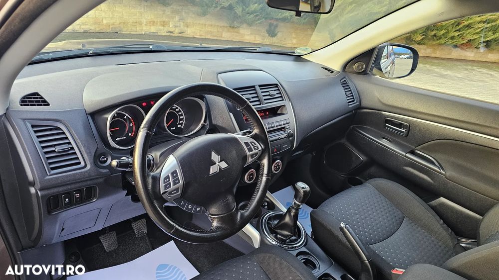 Mitsubishi ASX 1.8 DI-D 2WD Intense - 18