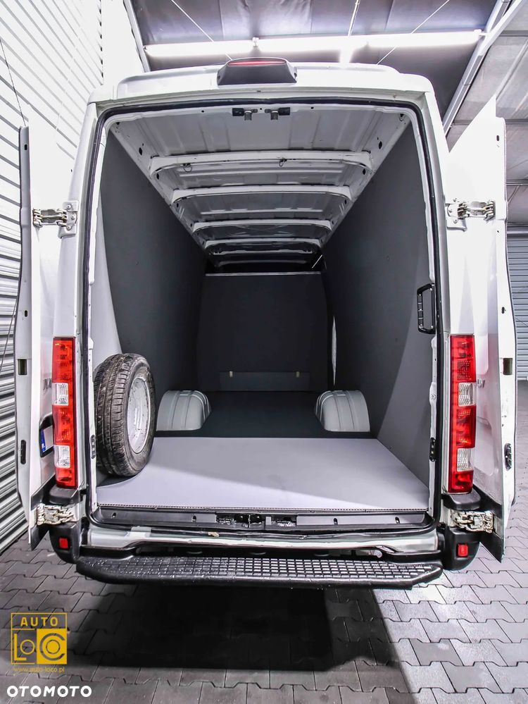 Iveco DAILY BRYGADÓWKA 3,0 TDI - 12