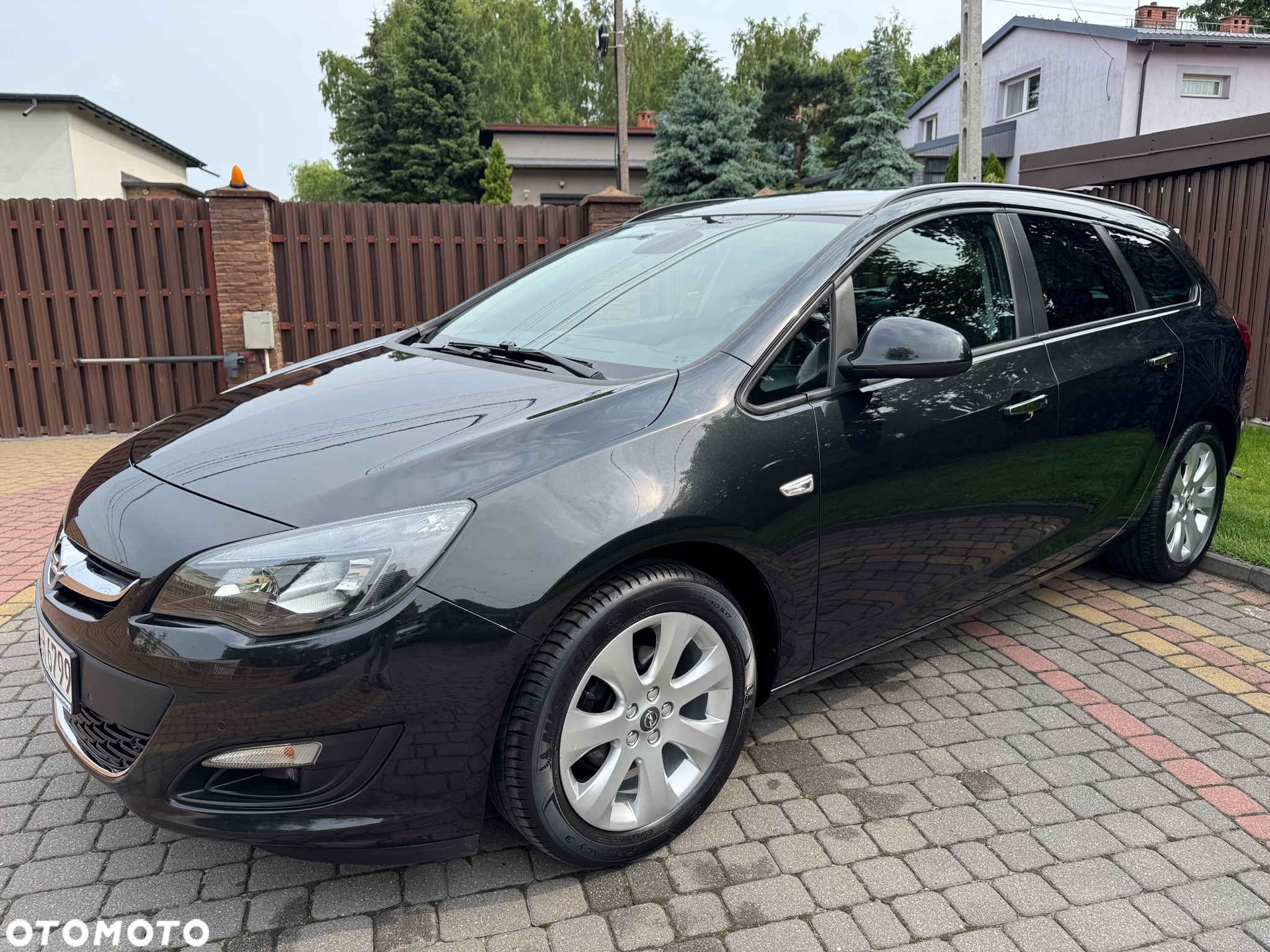 Opel Astra 1.4 Turbo Color Edition - 3
