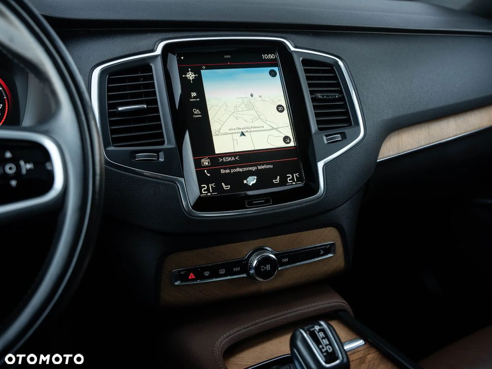 Volvo XC 90 T6 AWD Momentum - 24
