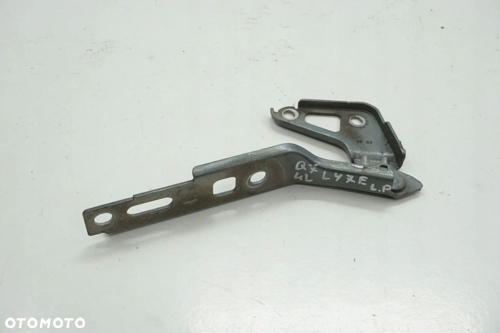 Zawias maski lewy 4L0823301 AUDI Q7 - 9