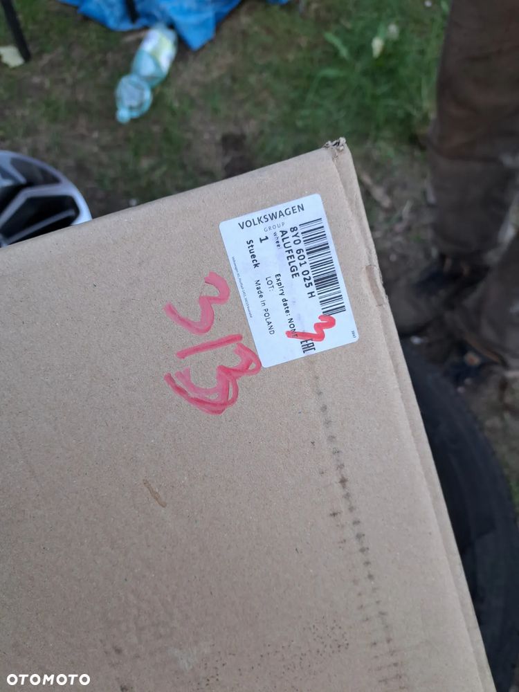 Felga aluminiowa Audi A3 S3 18 Cali 8Y0601025H E-8.0Jx18H2-N ET 46 1x Alufelge Felge Wheel Audi A3 S3 - 13